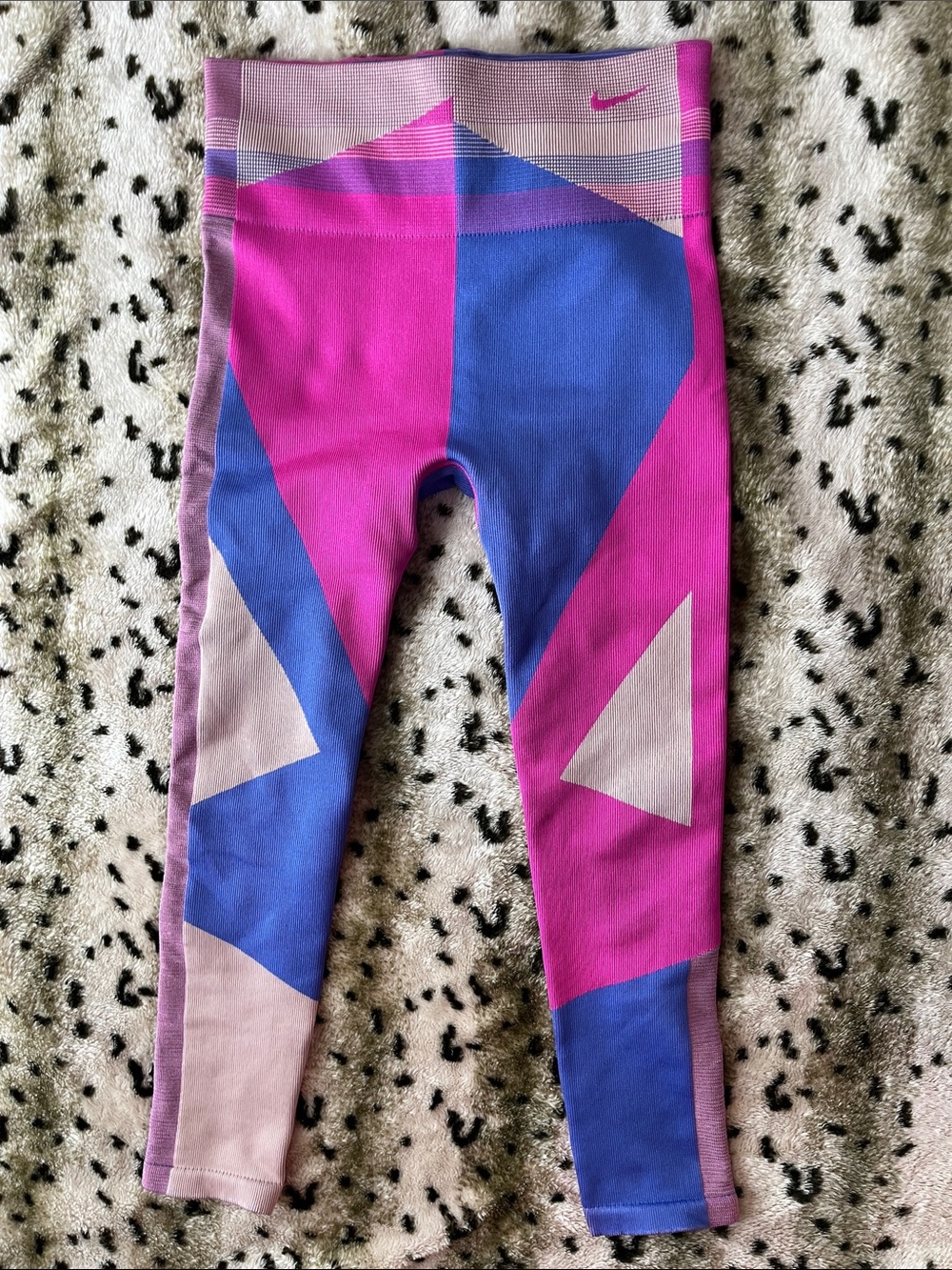 Nike Women’s Pink, Blue & Light Purple Colorblock Leggings Set - Picture 3 of 16